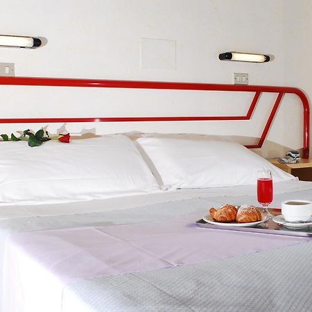 Florida Park Hotel Bellaria-Igea Marina Room photo